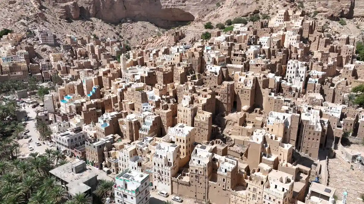 Wadi Doan mud brick towers during a private Mainland Yemen heritage tour with TourYemen